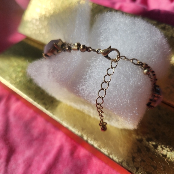 Pretty in pink bracelet - Picture 3 of 4